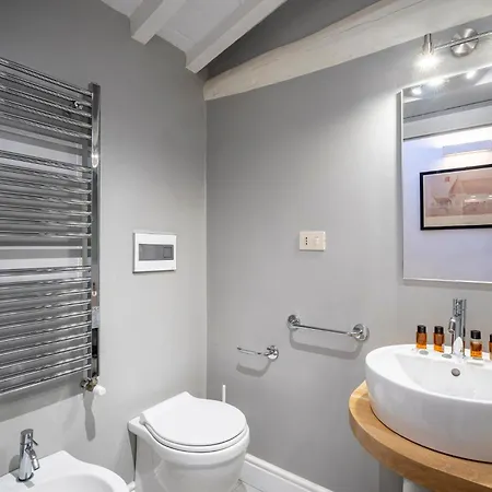 The Luxor - Capponi * Floransa