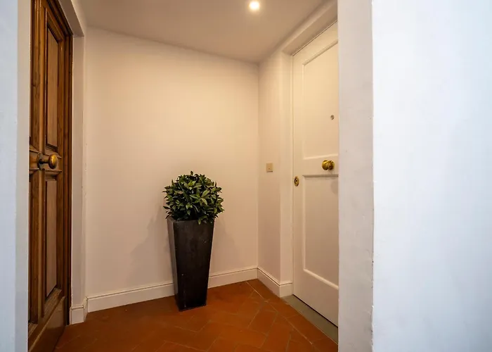 The Luxor - Capponi Apartment *